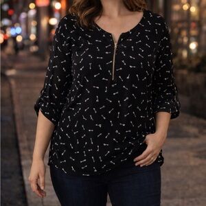 Janet Chung Arrow Print Partial Zip Blouse | Boho Chic Top | Size L